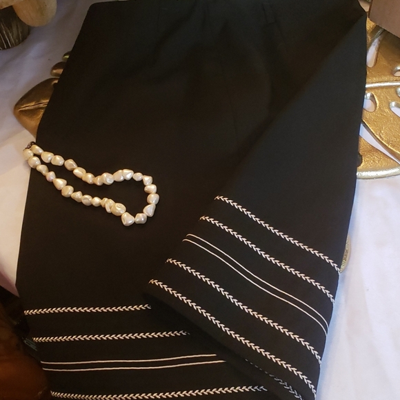 LOFT Dresses & Skirts - Ann Taylor Loft Size 2P Skirt